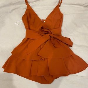 Princess Polly Flores Romper in Rust. Size US 2 with tags still attached